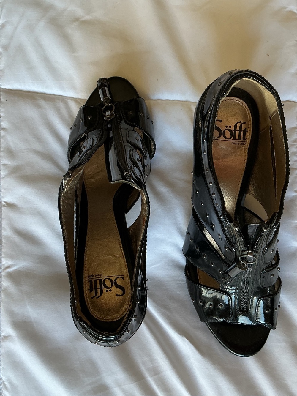 Söfft Black Patent Leather Peep-Toe Heels Never Worn SZ 7.5